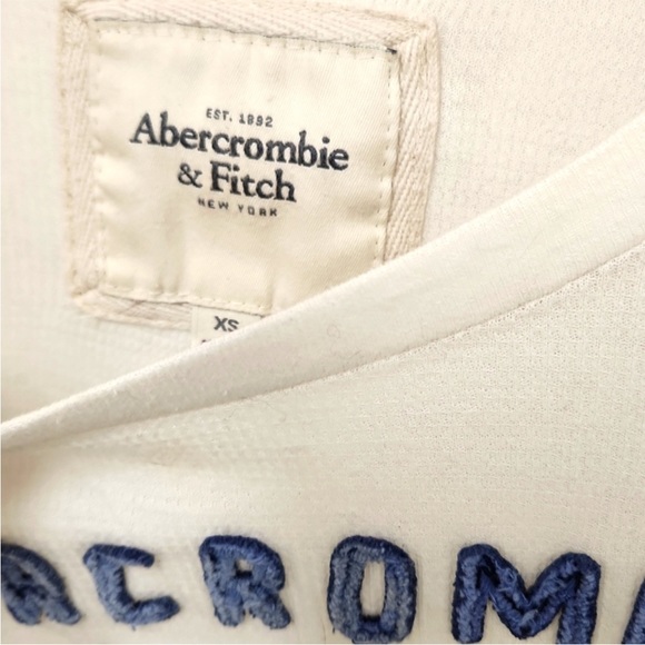 Abercrombie & Fitch top size xs white long sleeve - Picture 5 of 5